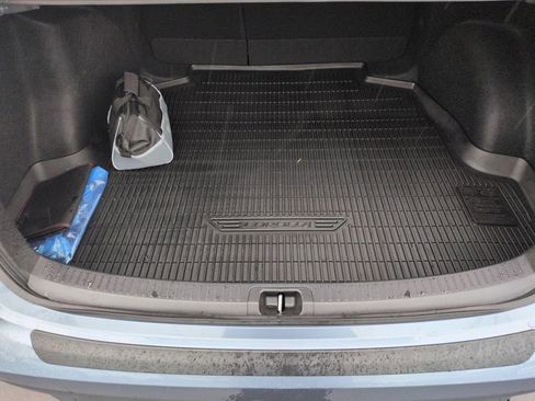 Used 2025 Toyota Corolla LE image 23