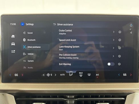 New 2026 Ford Explorer Active RWD image 26