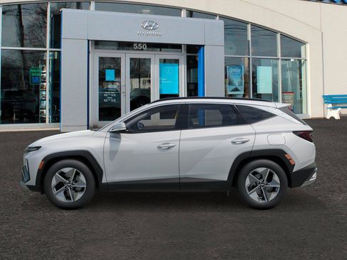 New 2026 Hyundai Tucson SEL image 3