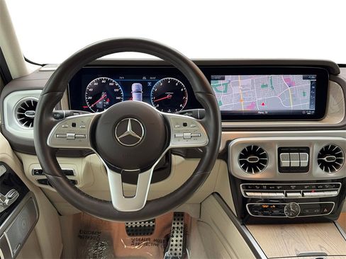 Used 2022 Mercedes-Benz G 550 image 17