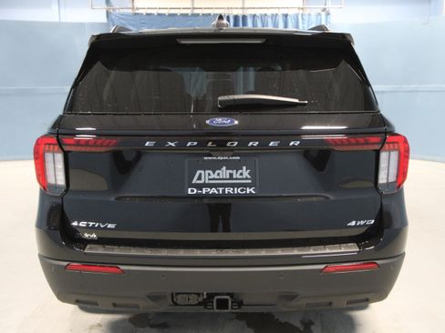 New 2026 Ford Explorer Active image 24