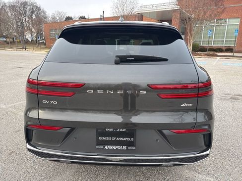 New 2026 Genesis GV70 2.5T Advanced image 8