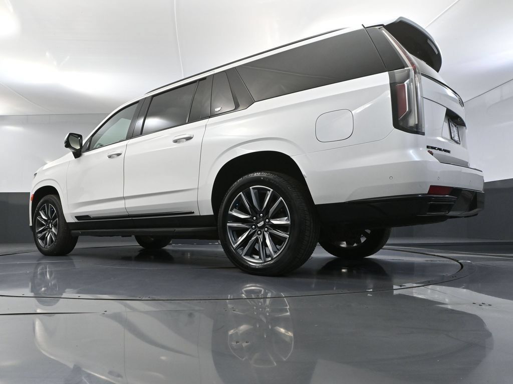 Used 2021 Cadillac Escalade ESV Sport w/ Heavy-Duty Trailer Package AWD/4WD image 54