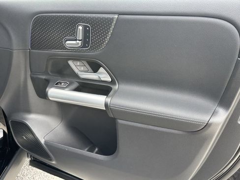 Certified 2025 Mercedes-Benz GLA 250 image 15