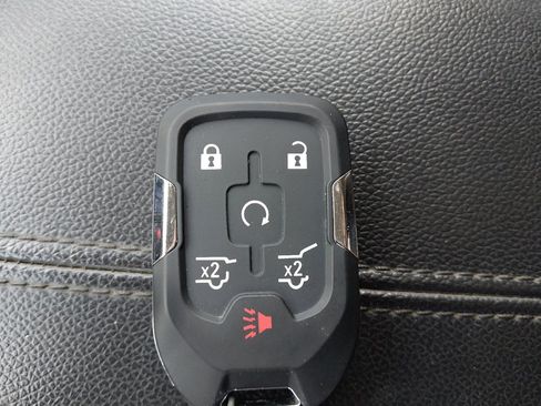 Used 2020 GMC Terrain SLT w/ Preferred Package FWD image 32