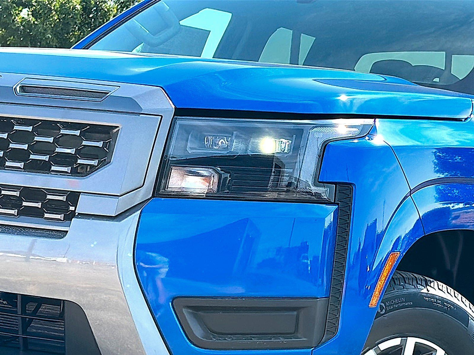 New 2027 Nissan Frontier SV w/ All-Weather Content Package RWD image 4