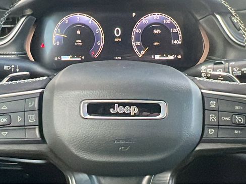 New 2025 Jeep Grand Cherokee Limited image 30