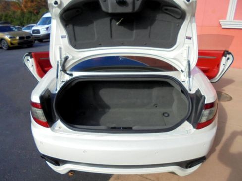 Used 2017 Maserati GranTurismo Sport image 33