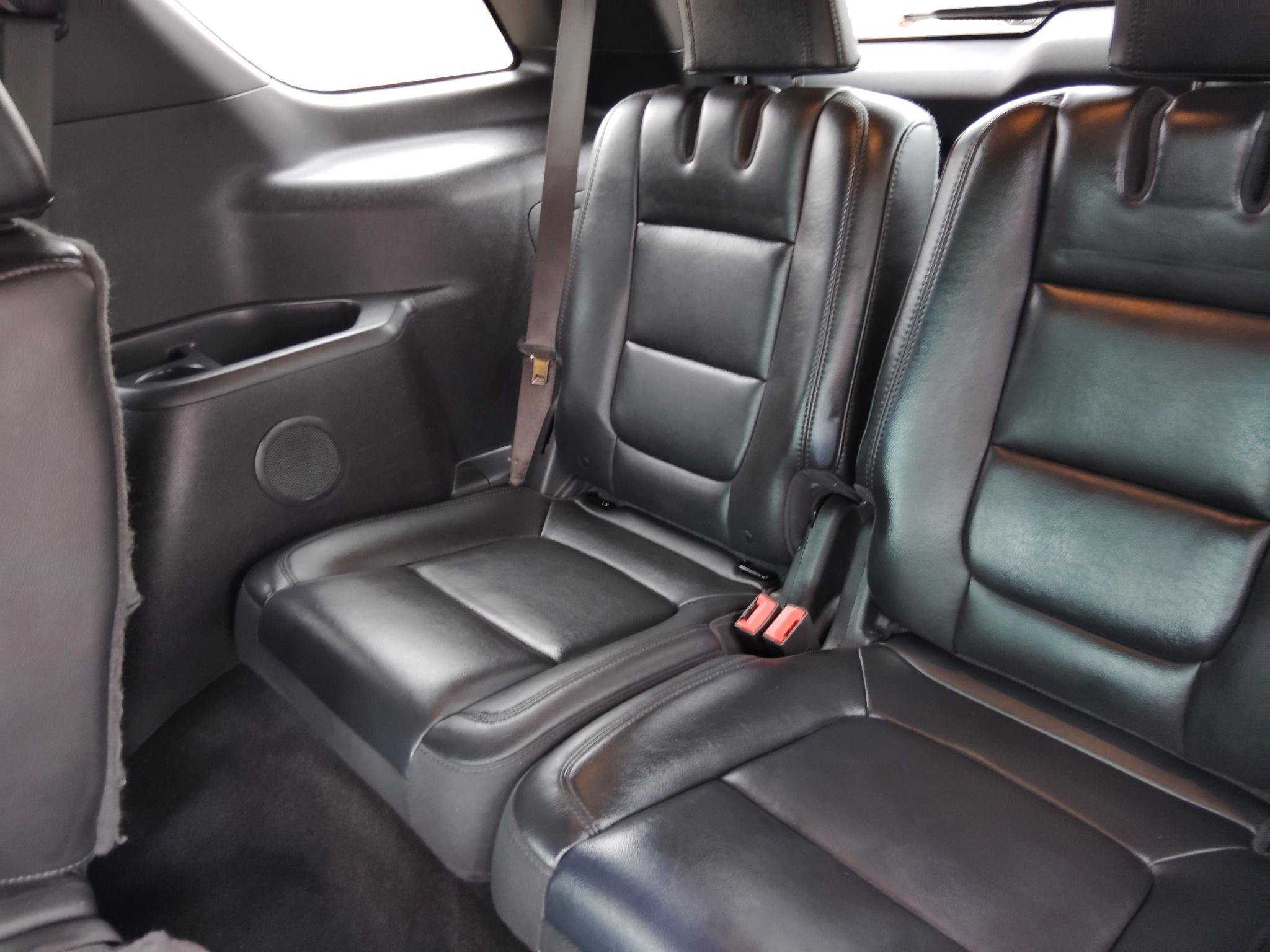 Used 2011 Ford Explorer XLT w/ 202A Rapid Spec Order Code FWD image 24