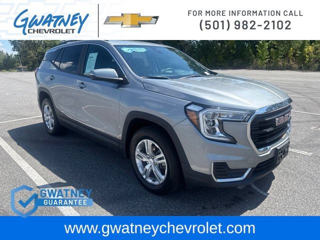 Used 2023 GMC Terrain SLE w/ Driver Convenience Package AWD/4WD image 3