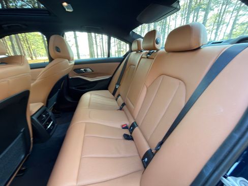 Certified 2023 BMW 330i Sedan w/ Premium Package image 14