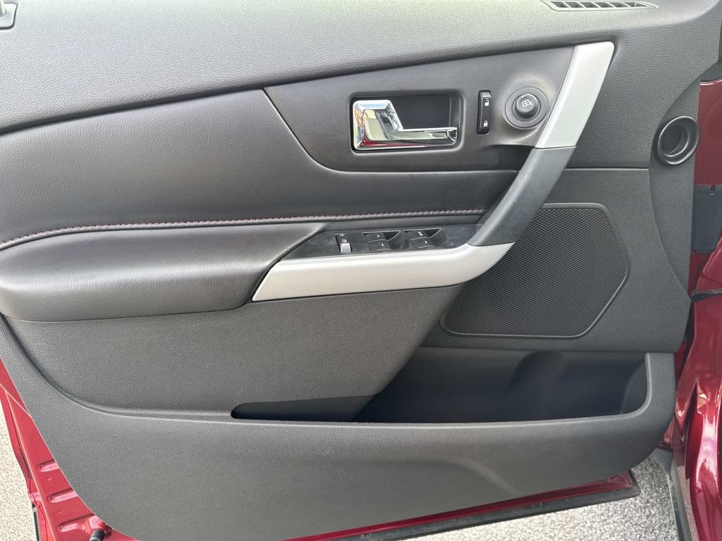 Used 2014 Ford Edge SEL w/ Equipment Group 204A FWD image 26