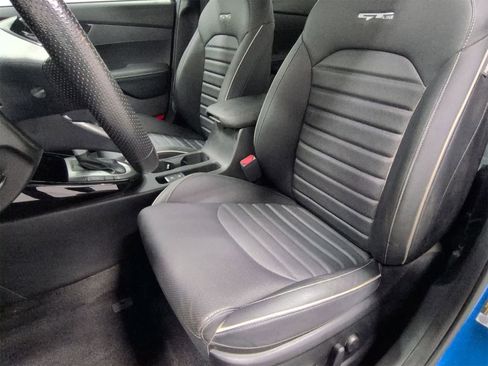 Used 2023 Kia Forte GT-Line w/ GT-Line Premium Package image 17