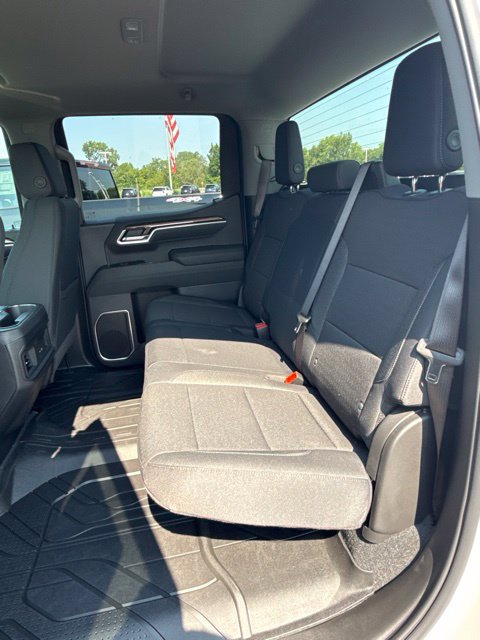 New 2026 Chevrolet Silverado 1500 RST w/ LPO, Dark Essentials Package AWD/4WD image 24