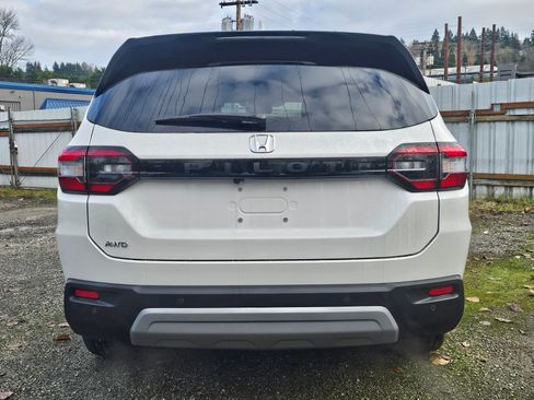 New 2025 Honda Pilot EX-L image 6