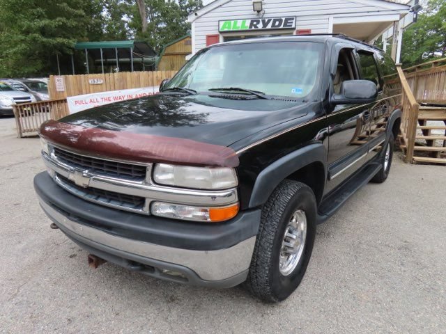 Used 2001 Chevrolet Suburban 2500 LT w/ LT Preferred Equipment Group AWD/4WD image 2