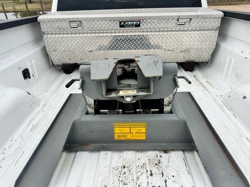 Used 2009 Chevrolet Silverado 3500 LT w/ Interior Plus Package image 10