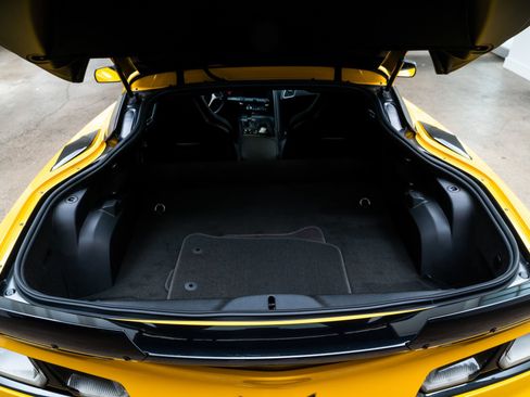 Used 2017 Chevrolet Corvette Z06 RWD image 9