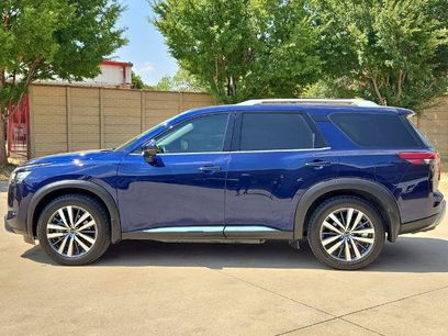 Certified 2022 Nissan Pathfinder Platinum w/ Cargo Package