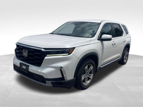 Used 2023 Honda Pilot EX-L image 3