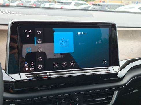 Used 2024 Volkswagen Atlas SE w/ Panoramic Sunroof Package AWD/4WD image 26
