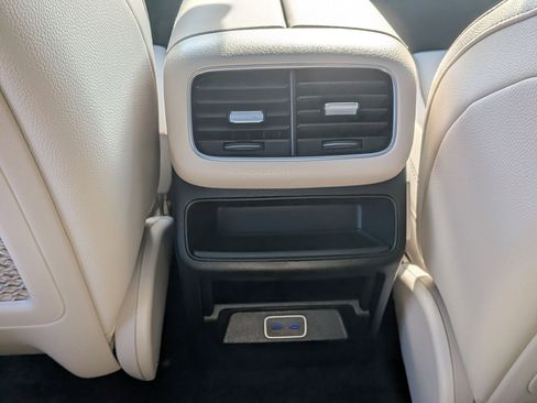 Certified 2025 Mercedes-Benz GLE 450e 4MATIC image 32