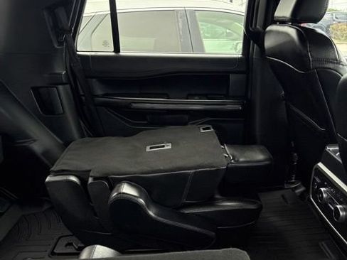 Used 2021 Ford Expedition XLT RWD image 12