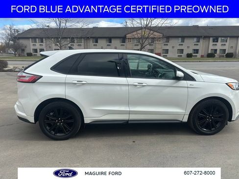 Used 2020 Ford Edge ST-Line w/ Cold Weather Package image 4