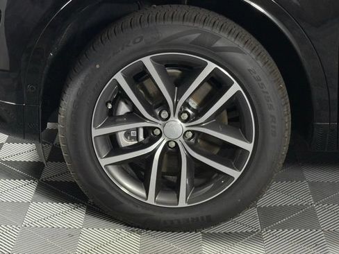 Certified 2025 Land Rover Discovery Sport S AWD/4WD image 14