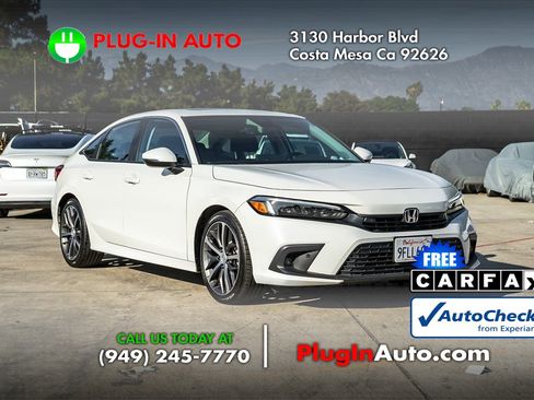 Used 2023 Honda Civic Touring image 3