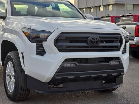 New 2026 Toyota Tacoma SR5 image 9