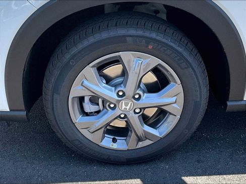 New 2026 Honda HR-V LX image 8
