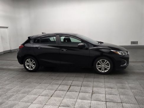 Used 2019 Chevrolet Cruze LS w/ LS Convenience Package FWD image 11