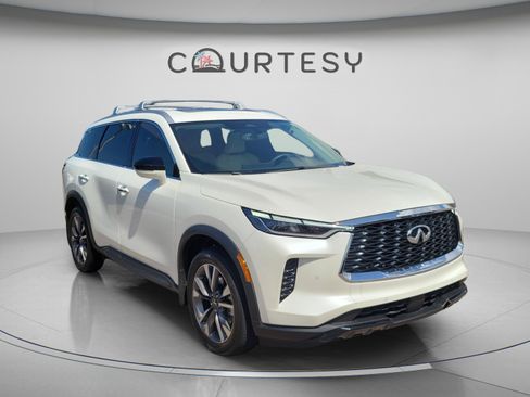 Certified 2024 INFINITI QX60 Luxe AWD/4WD image 4