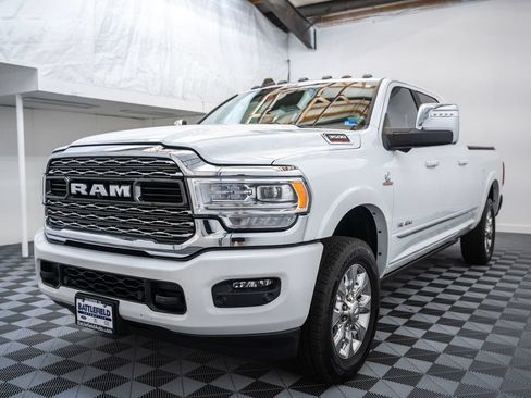 Used 2023 RAM 3500 Limited AWD/4WD image 3