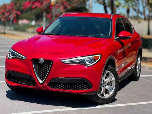 Used 2019 Alfa Romeo Stelvio RWD image 17