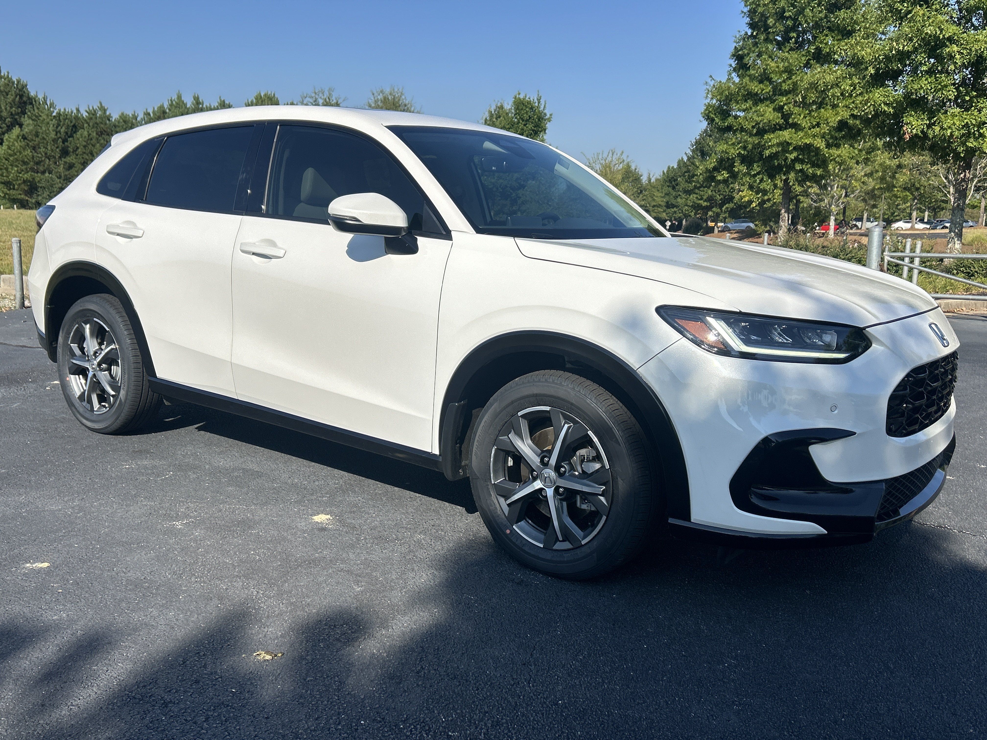 Certified 2025 Honda HR-V EX-L image 2