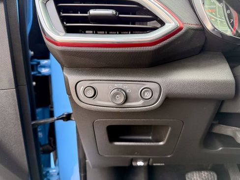 Used 2023 Chevrolet TrailBlazer RS w/ Convenience Package image 34