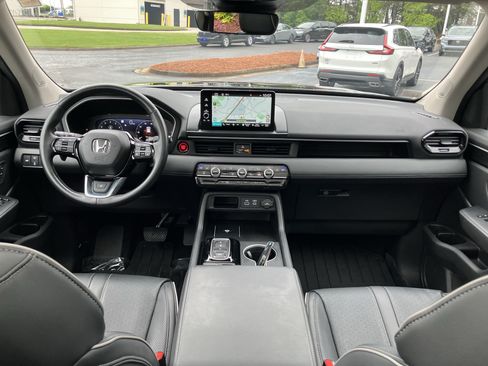 Certified 2024 Honda Pilot Elite image 33