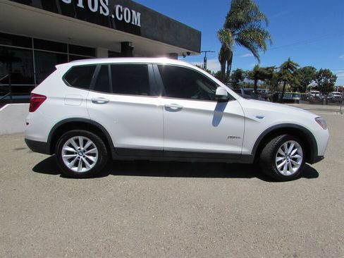 Used 2016 BMW X3 xDrive28i AWD/4WD image 7