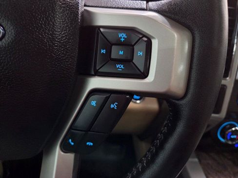 Used 2019 Ford F250 Lariat w/ Lariat Ultimate Package AWD/4WD image 48