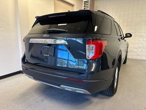 Used 2023 Ford Explorer XLT w/ Equipment Group 202A AWD/4WD image 41