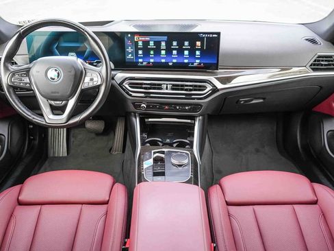 Used 2023 BMW i4 eDrive35 RWD image 12