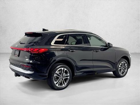 New 2026 Audi Q5 Premium AWD/4WD image 5