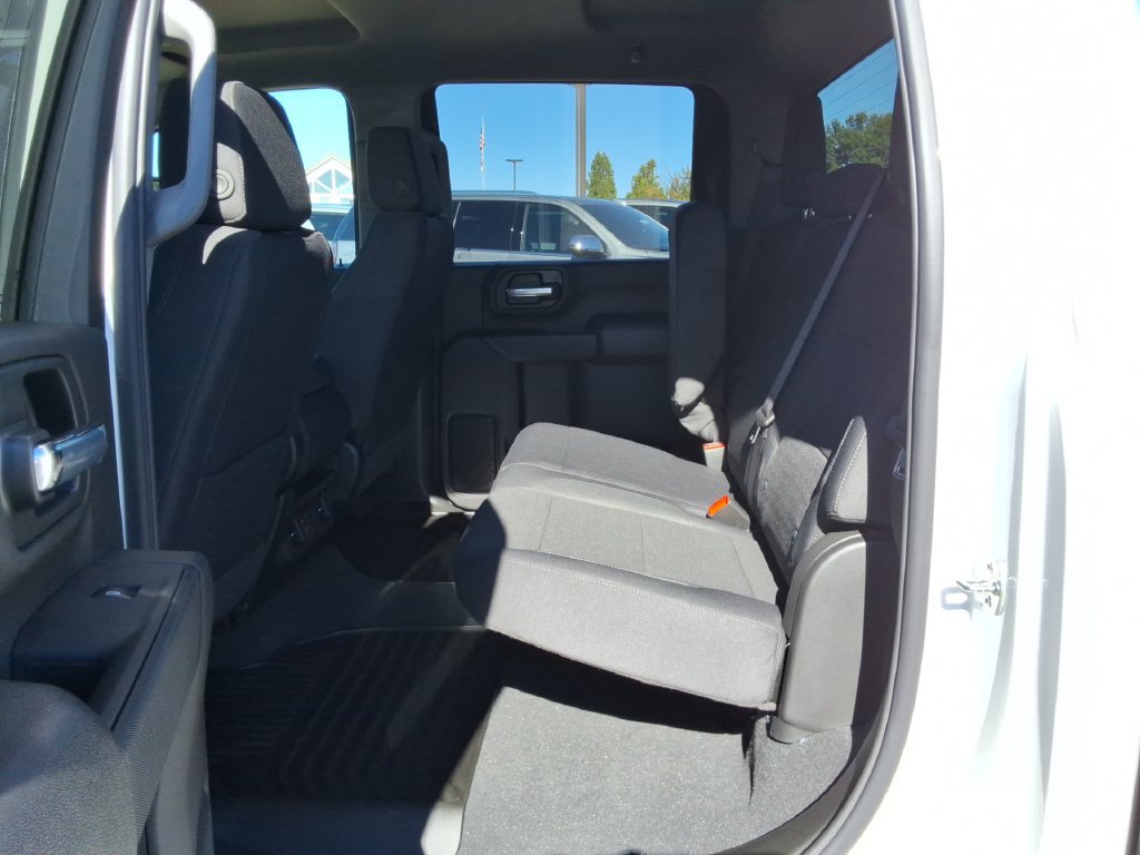 New 2026 Chevrolet Silverado 2500 Custom w/ Custom Value Package AWD/4WD image 16