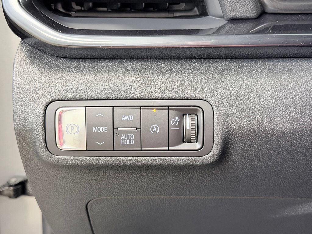 New 2026 GMC Terrain AT4 w/ Technology Package II AWD/4WD image 42
