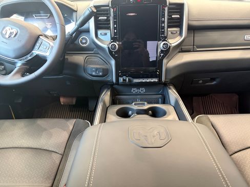 New 2026 RAM 2500 Laramie w/ Night Edition AWD/4WD image 16