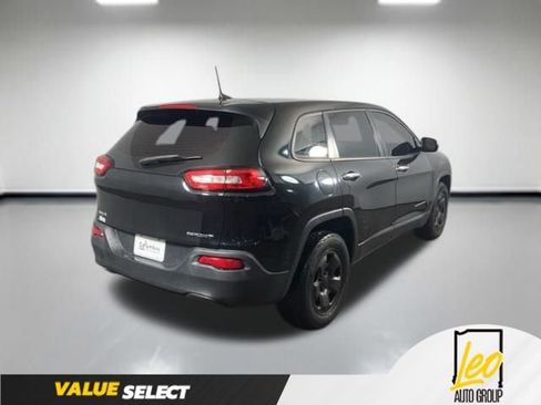 Used 2016 Jeep Cherokee Sport AWD/4WD image 6