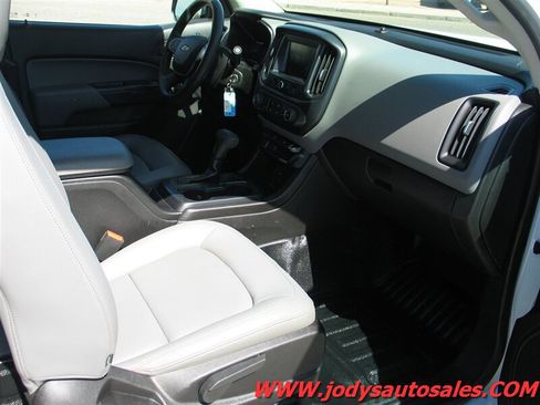Used 2017 Chevrolet Colorado W/T w/ WT Convenience Package RWD image 22