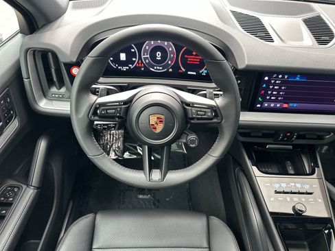New 2026 Porsche Cayenne image 15